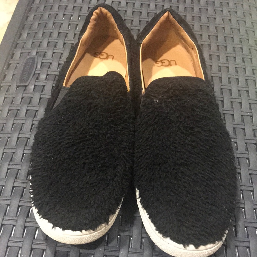 Uggs Casual Sneakers. New condition.